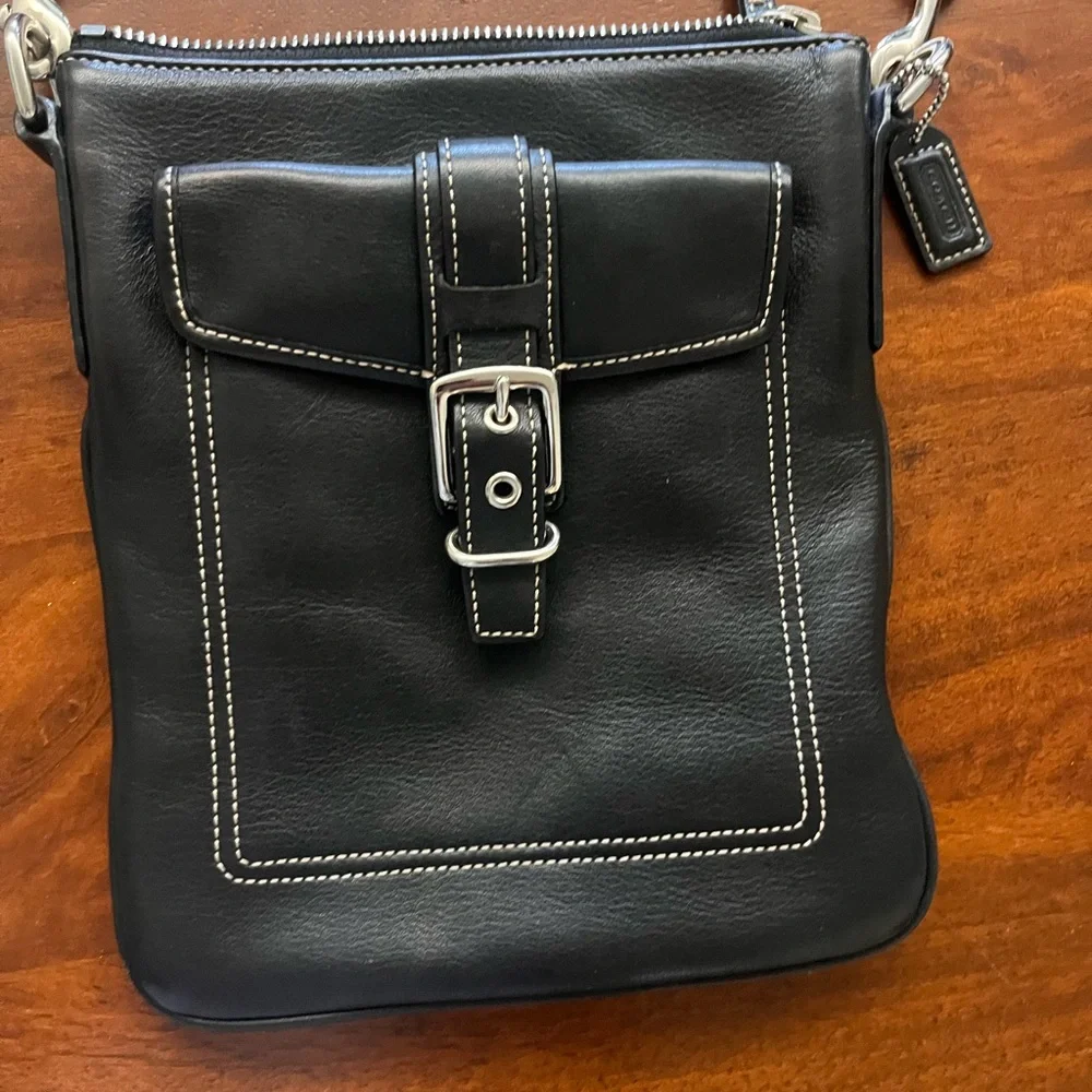 Coach Hampton Black Leather Crossover Bag - Picture 2 of 3